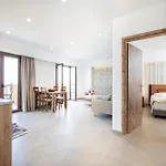 Stella Maris Village דירה